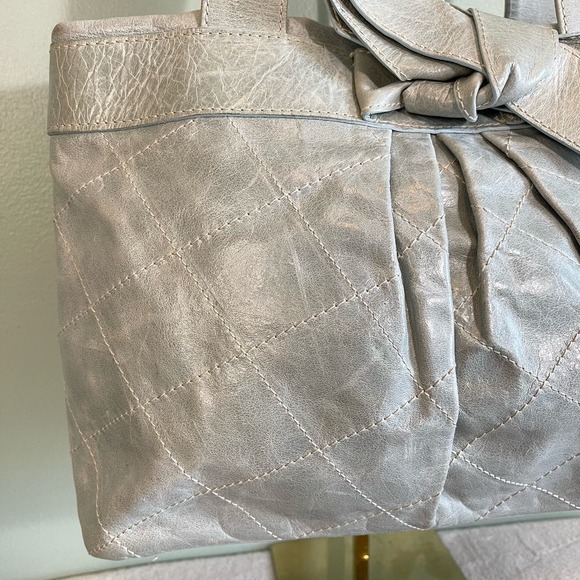 Roberta Gandolfi Women's Gray Genuine Leather Big Ribbon Tote Carryall Handbag - Picture 3 of 13